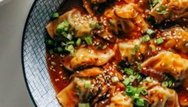 Chicken Wontons in Spicy Chili Sauce Square 960x960